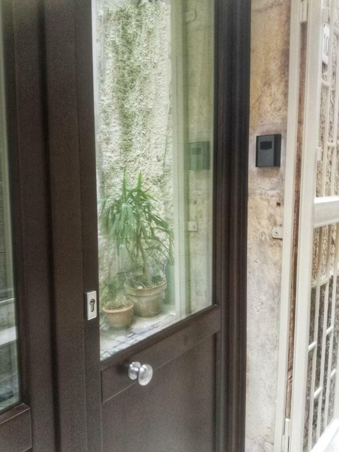 Essentia Rooms- Ortigia Holidays Syracuse Bagian luar foto