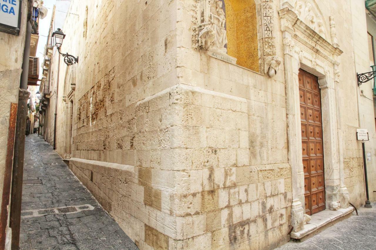 Essentia Rooms- Ortigia Holidays Syracuse Bagian luar foto
