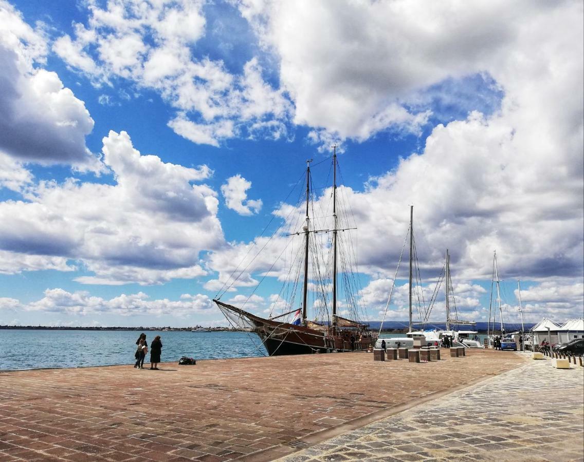 Essentia Rooms- Ortigia Holidays Syracuse Bagian luar foto